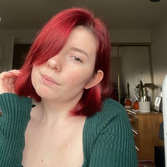 Meet your Posher, Amber - Picture 1 of 1